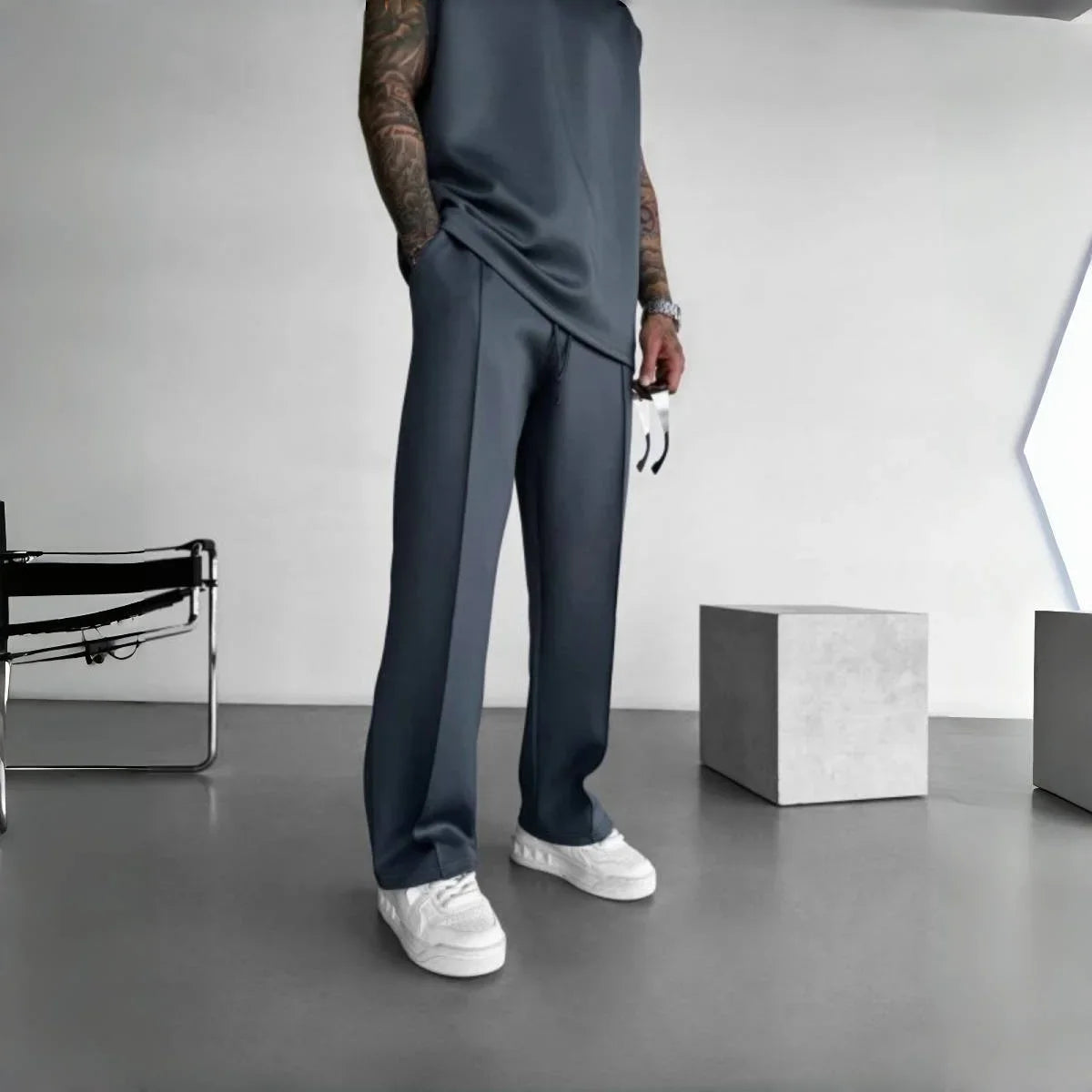 New men's casual pants, stylish and comfortable elastic waist drawstring single-line pleated solid color pocket pants