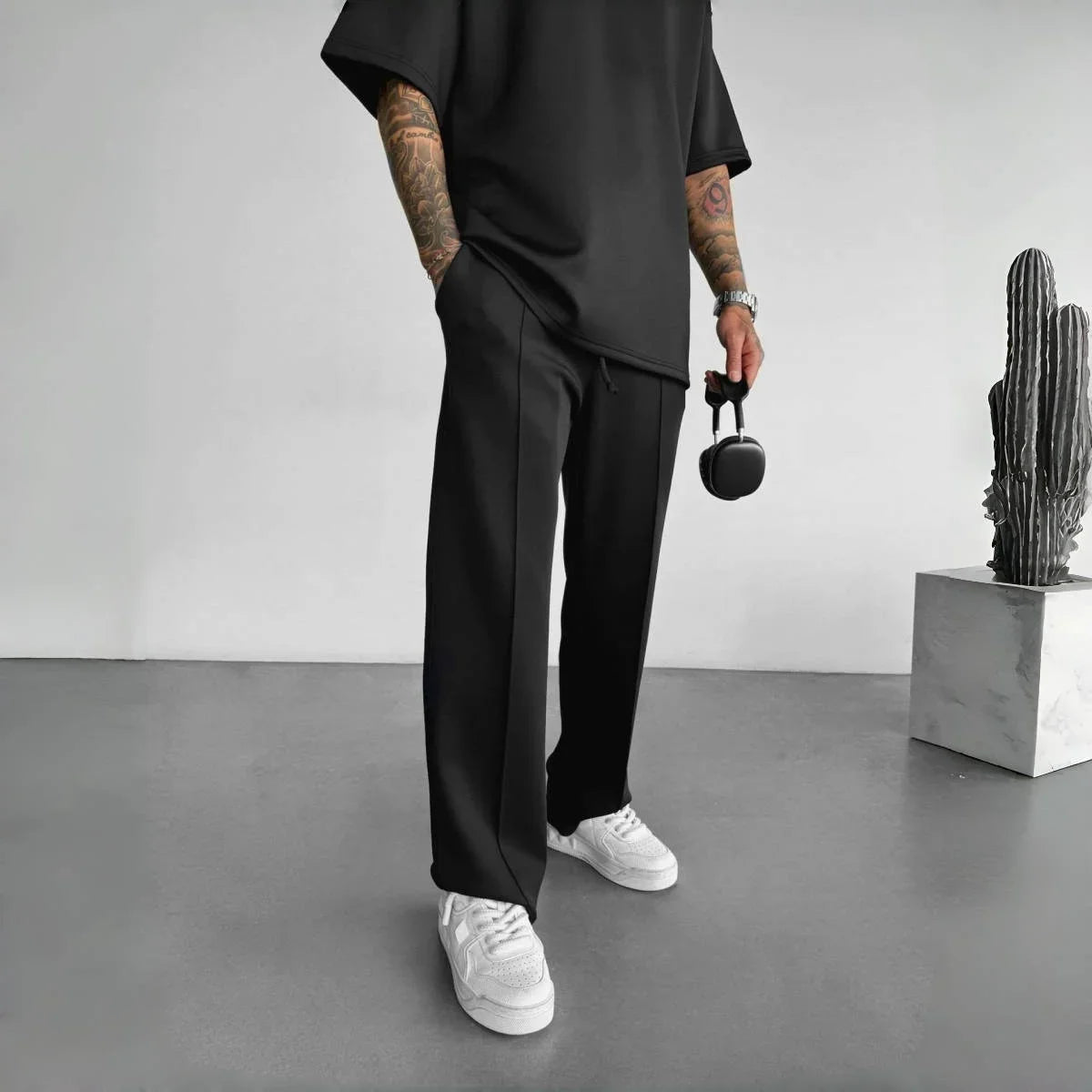 New men's casual pants, stylish and comfortable elastic waist drawstring single-line pleated solid color pocket pants